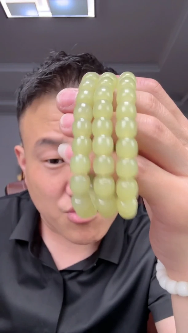 和田玉未镶嵌颈饰1