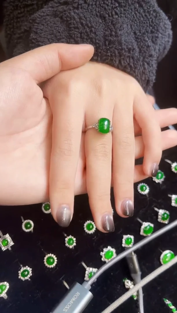 【闪购商品】翡翠戒指银S925镶嵌戒指