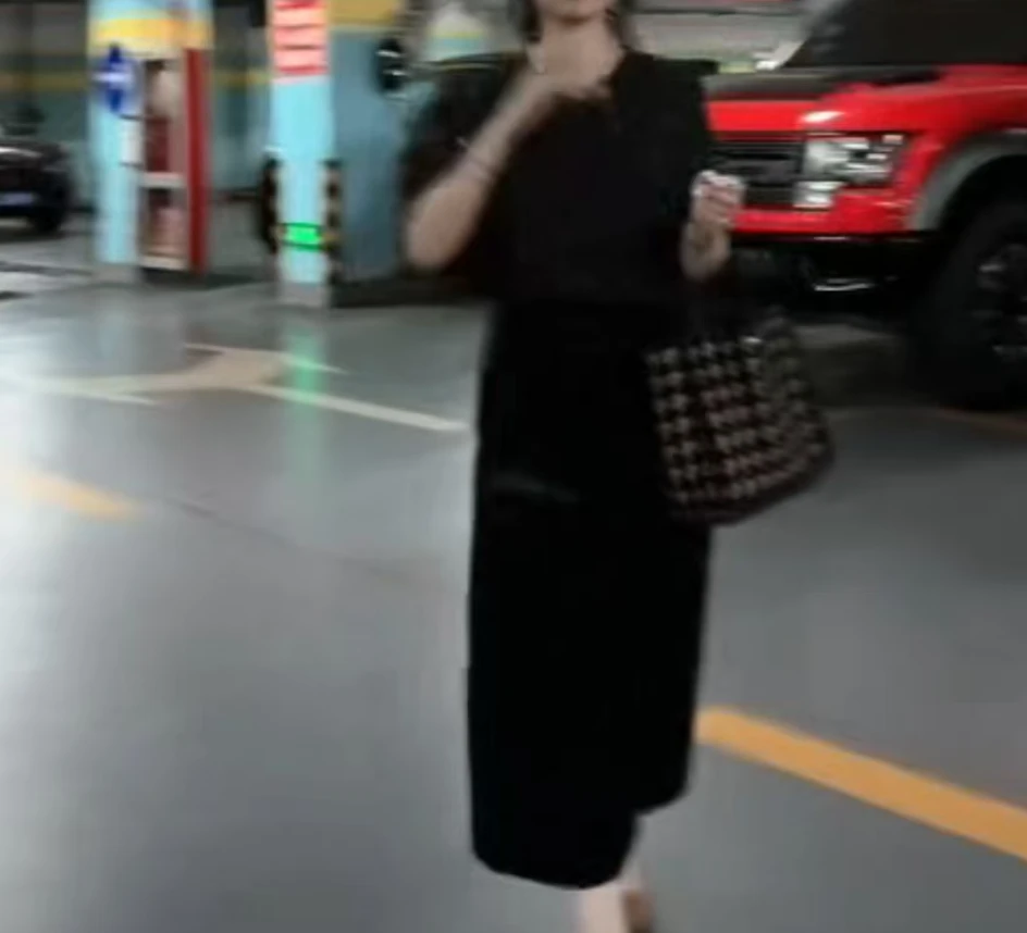 时尚潮流百搭精品女装dgd6139