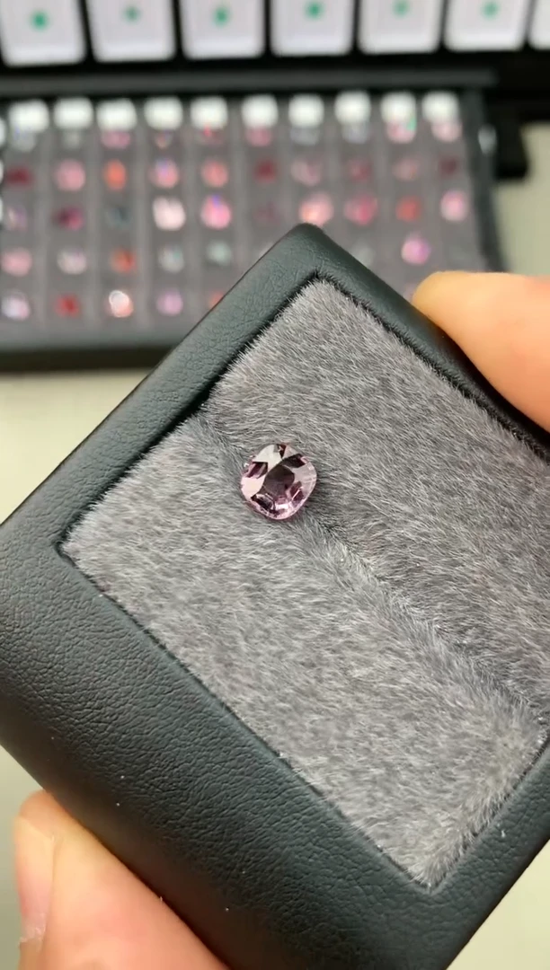 【闪购商品】定制尖晶石裸石未镶嵌1.35ct 枕型 咖色调