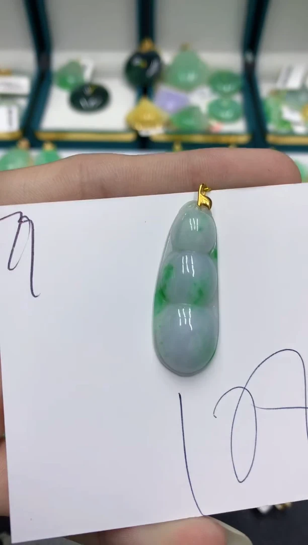 【闪购商品】翡翠颈饰18K金镶嵌翡翠