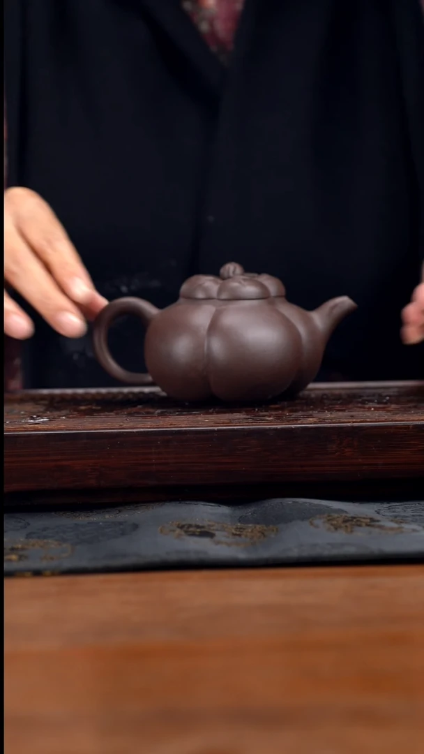 【闪购商品】紫砂茶壶280cc黄龙山原矿紫泥上合桃5