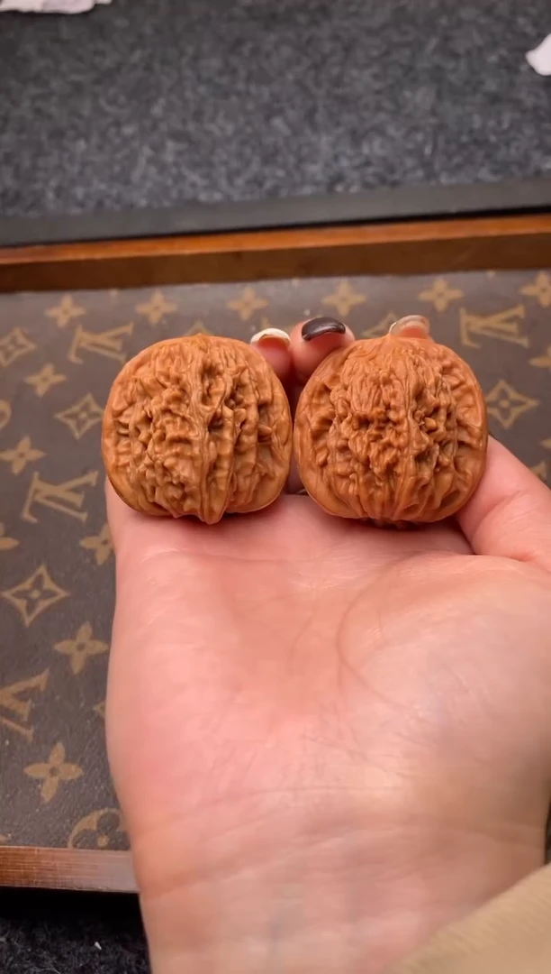 把件文玩核桃b228号41尺四座楼