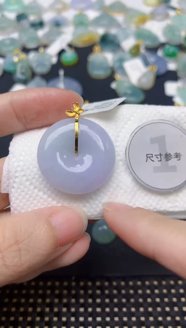 颈饰18K金镶嵌翡翠天然缅甸A货翡翠