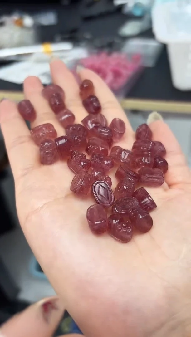 【闪购商品】水晶手链未镶嵌草莓晶小貔貅一个宽卡8+