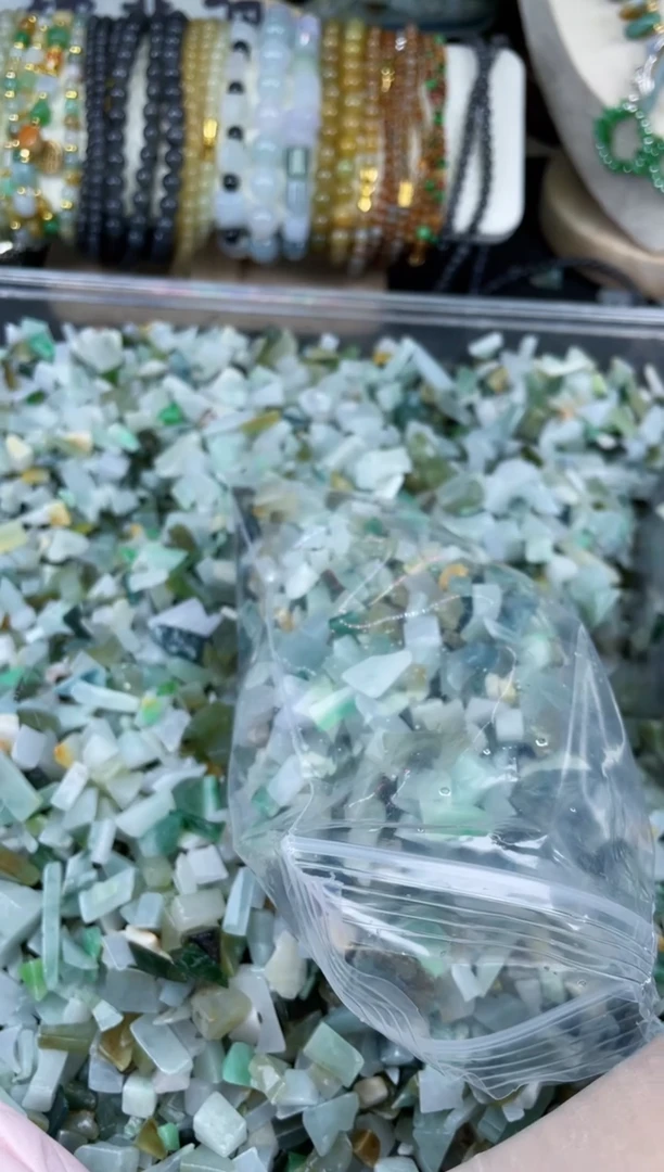 【闪购商品】翡翠颈饰未镶嵌天然翡翠迷你号500克288