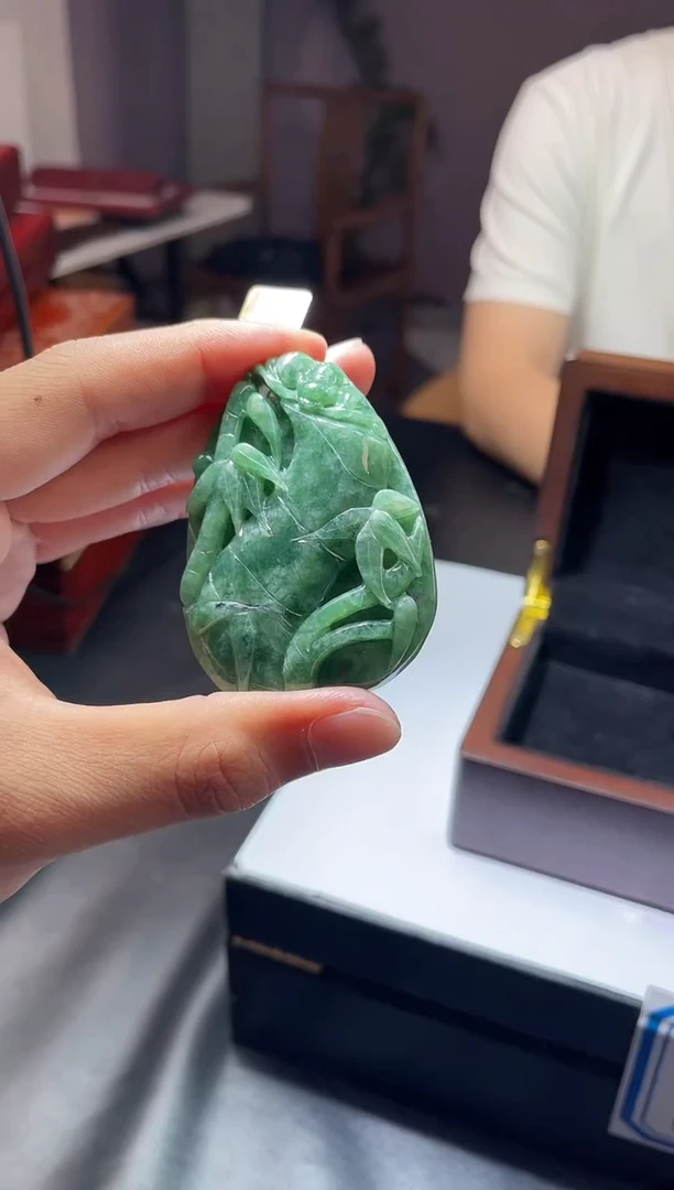 定制翡翠未镶嵌翡翠挂件毛货抛光1件