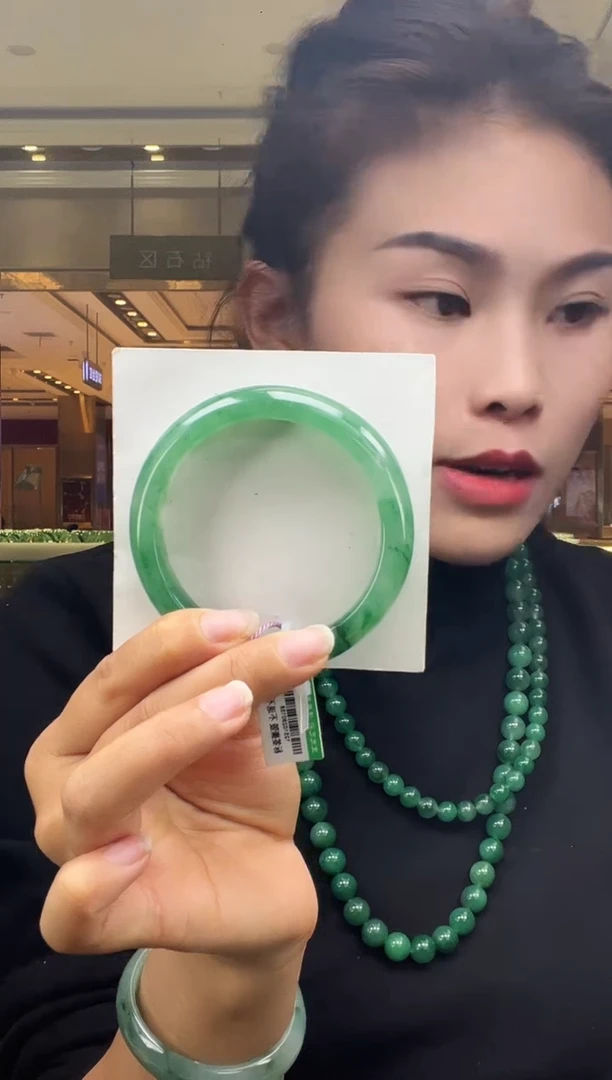 未镶嵌手镯石英质玉47