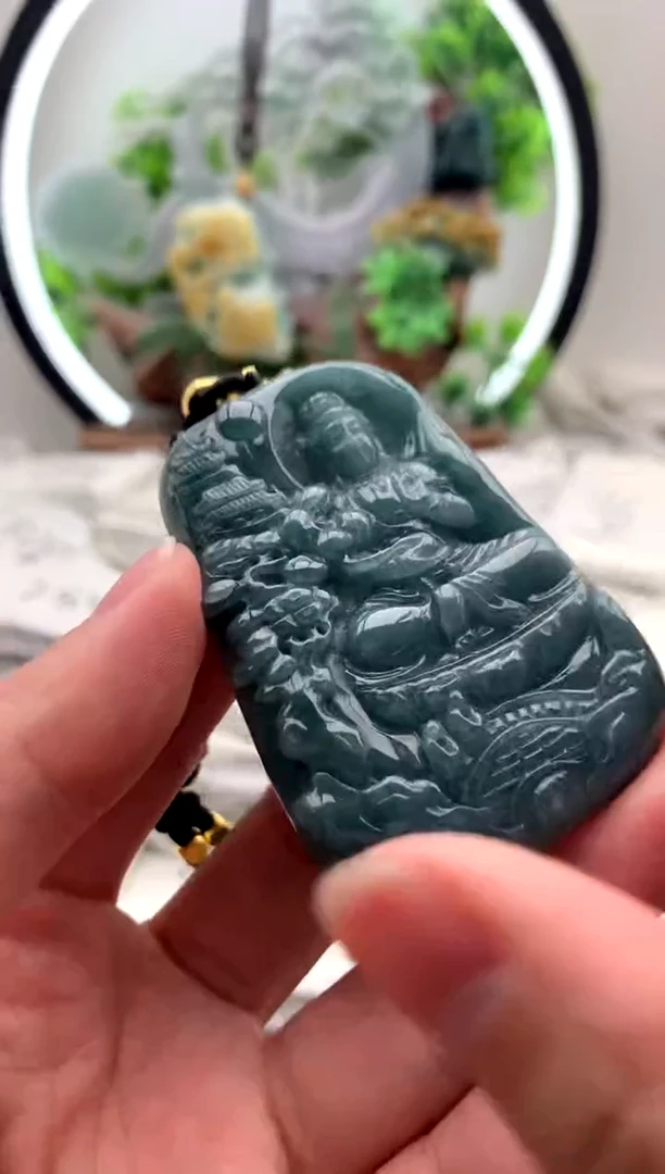 【闪购商品】翡翠颈饰18K金镶嵌大势至【品质一般能接受再拍】