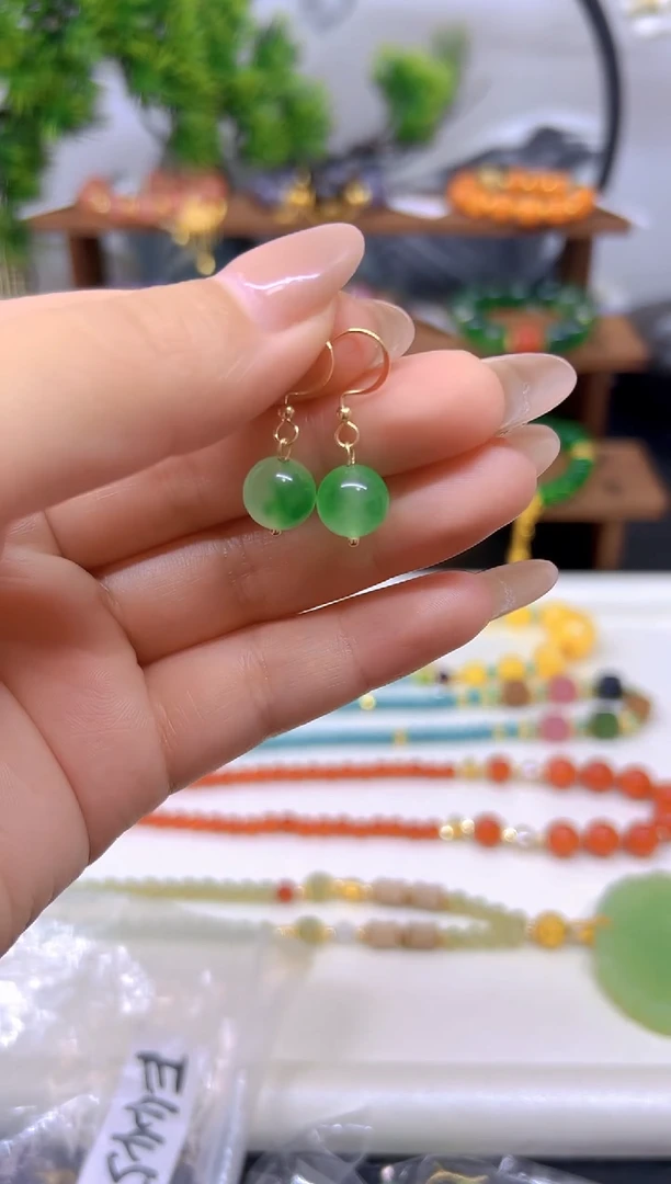 翡翠14K金镶嵌耳饰E445