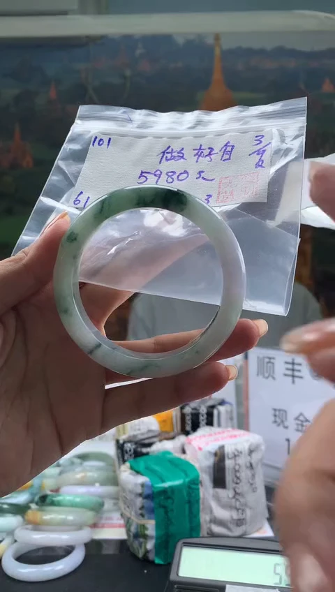 未镶嵌手镯翡翠做**己翡翠手镯 下单联系小耳机#101