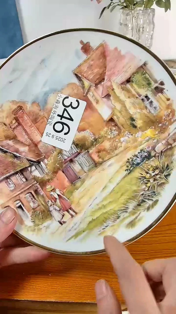 瓷片军****行小淼海外陶瓷工艺品