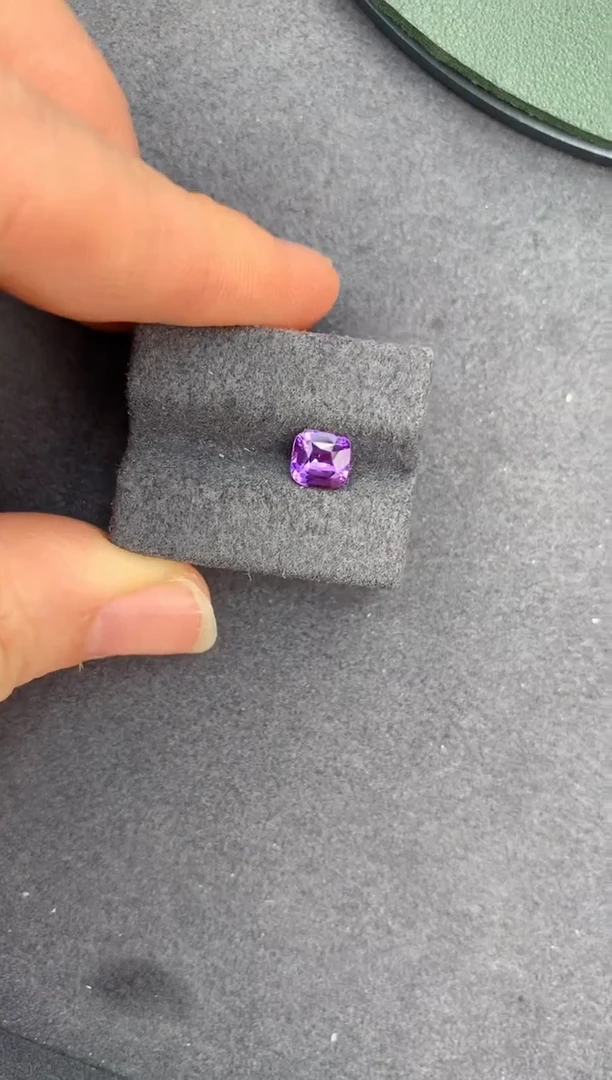 【闪购商品】彩色蓝宝石裸石未镶嵌1.1ct紫蓝宝