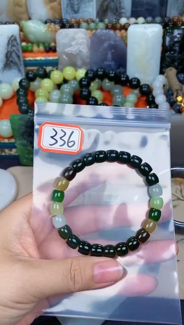 和田玉未镶嵌颈饰和田玉