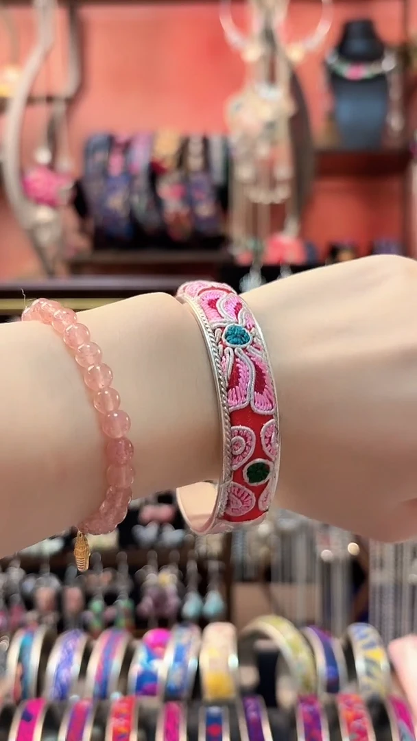 织绣 云织谣民族风精美饰品   262