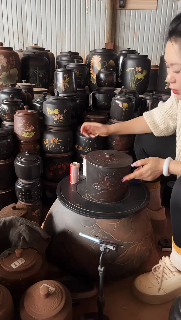 【闪购商品】壶瑕疵茶叶罐 小五饼荷花 776