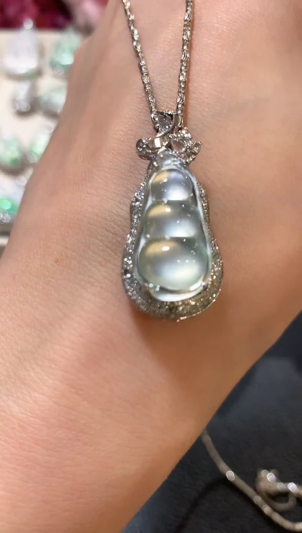 吊坠(不含链)18K金镶嵌翡翠n68