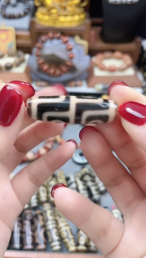 未镶嵌珠珠玛瑙/玉髓聚缘地门四眼