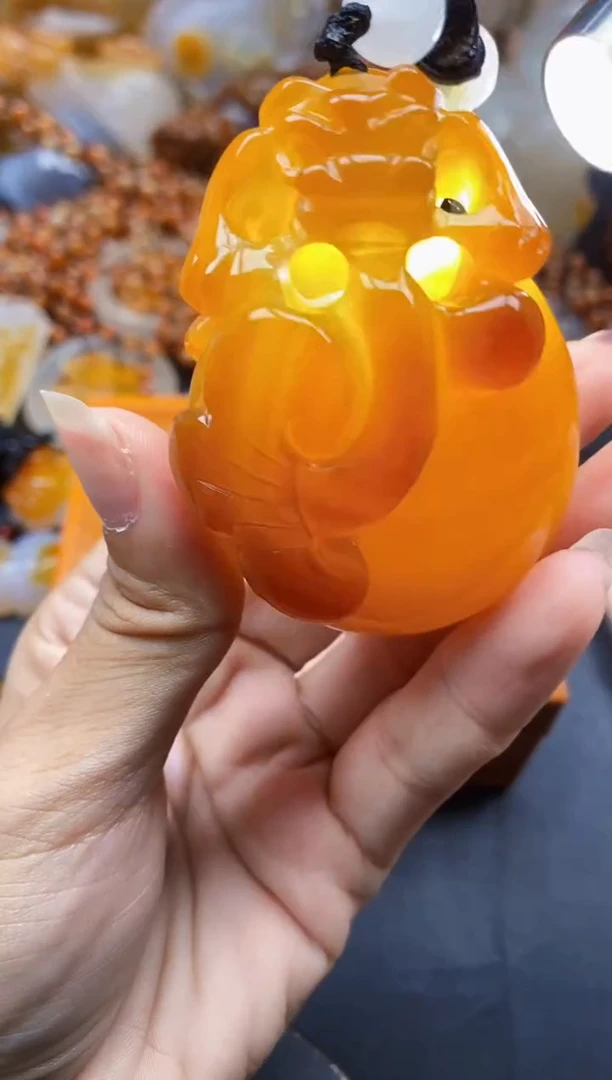 未镶嵌1玛瑙/玉髓建*者ll