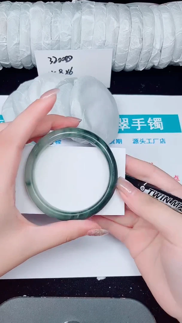 未镶嵌手镯石英质玉317-58/59