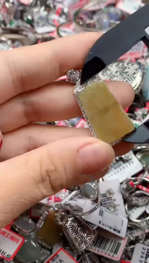 银S925镶嵌戒指翡翠天然A货缅甸翡翠