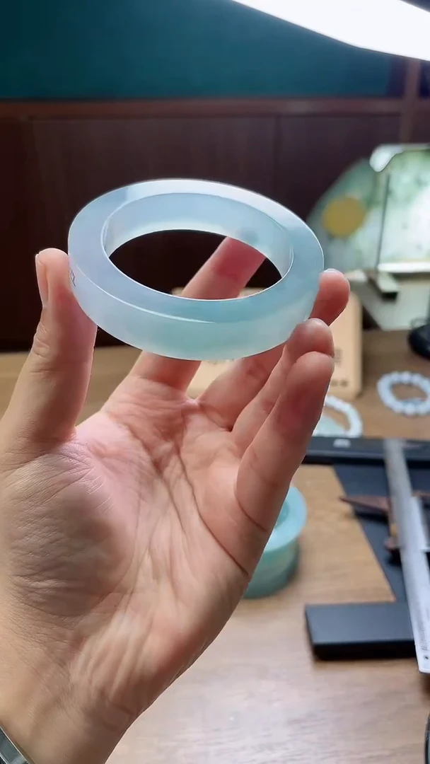 定制翡翠手镯未镶嵌定制