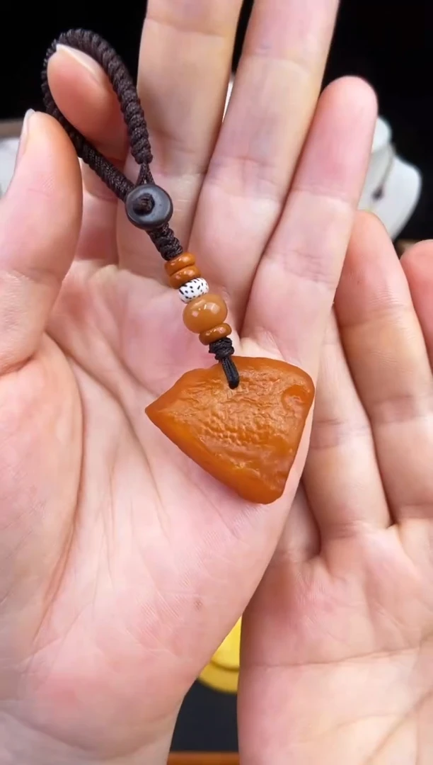 琥珀未镶嵌珠宝奇石柒月