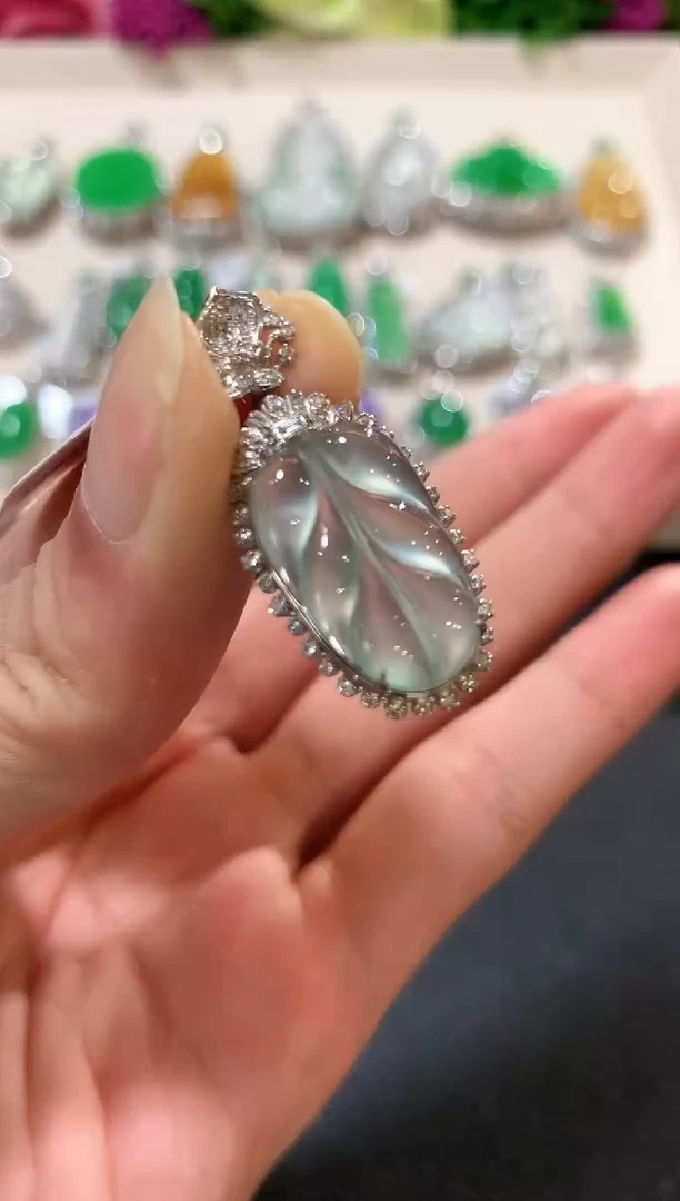 吊坠(不含链)18K金镶嵌翡翠n24