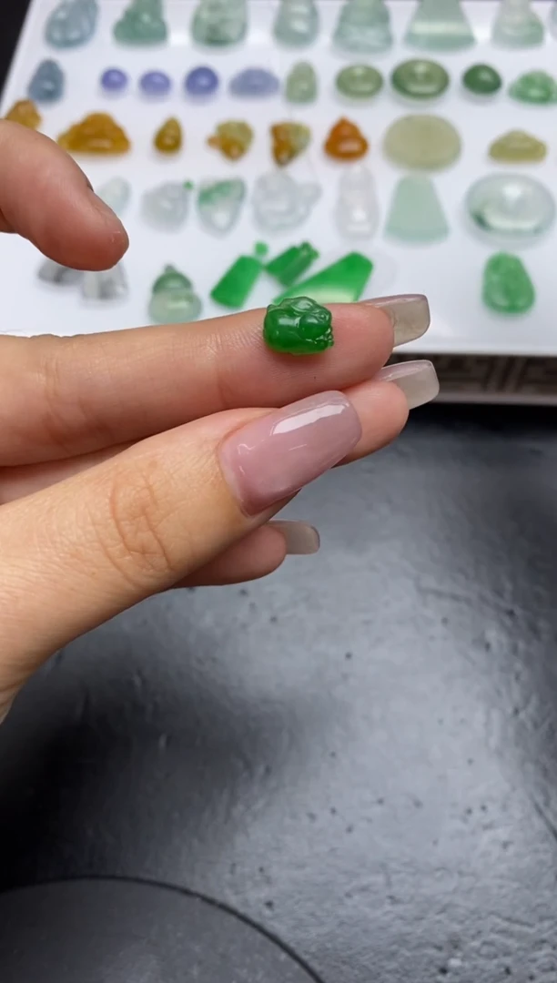 【闪购商品】定制翡翠未镶嵌翡翠毛货~