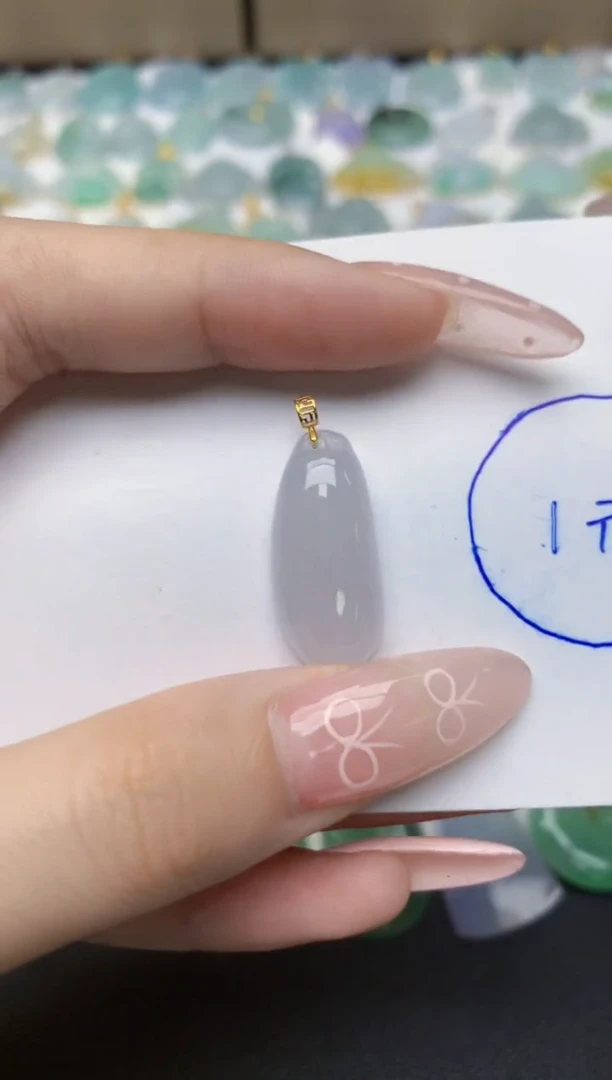 翡翠18K金镶嵌颈饰天然翡翠A货