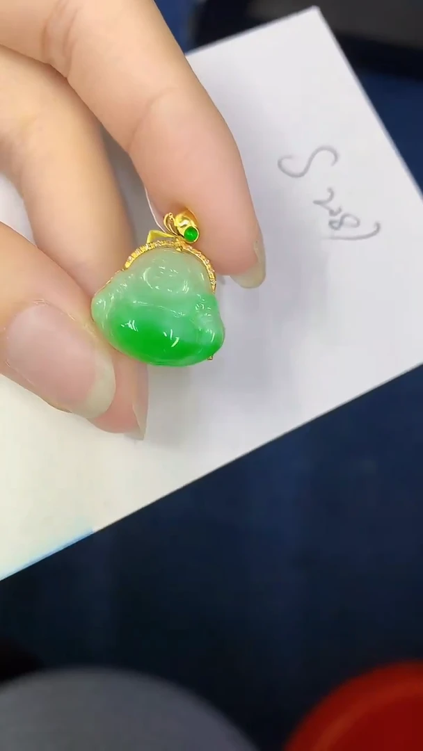 颈饰18K金镶嵌翡翠缅甸天然翡翠A货