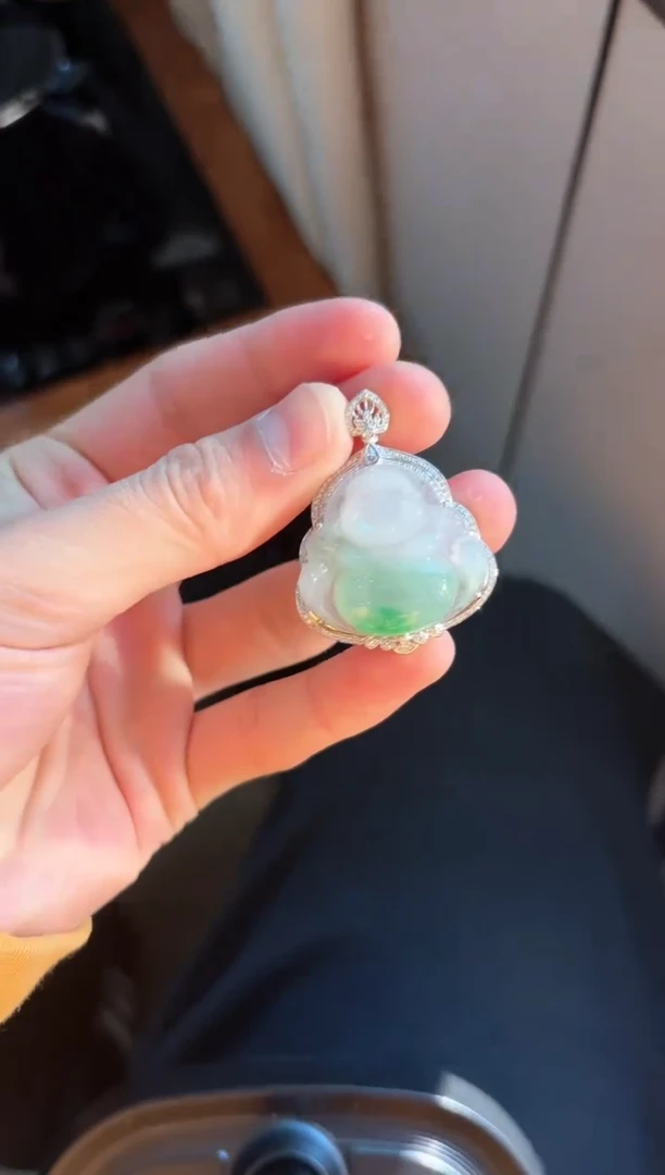 【闪购商品】翡翠颈饰18K金镶嵌佛公