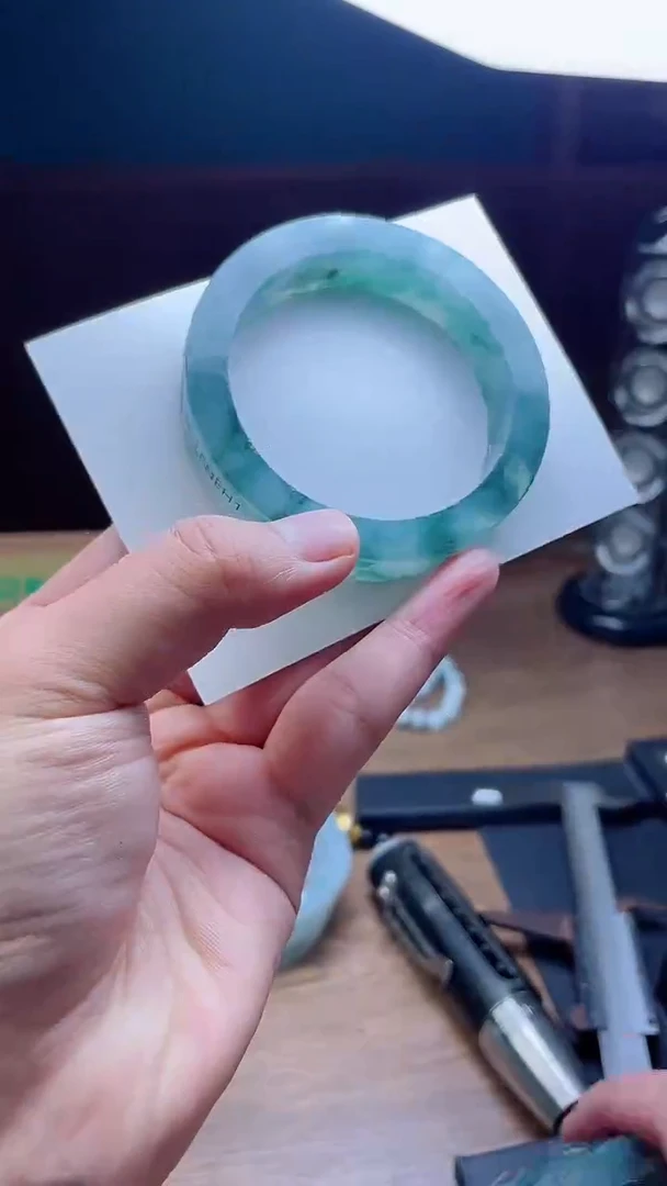 未镶嵌手镯定制翡翠财****@定制