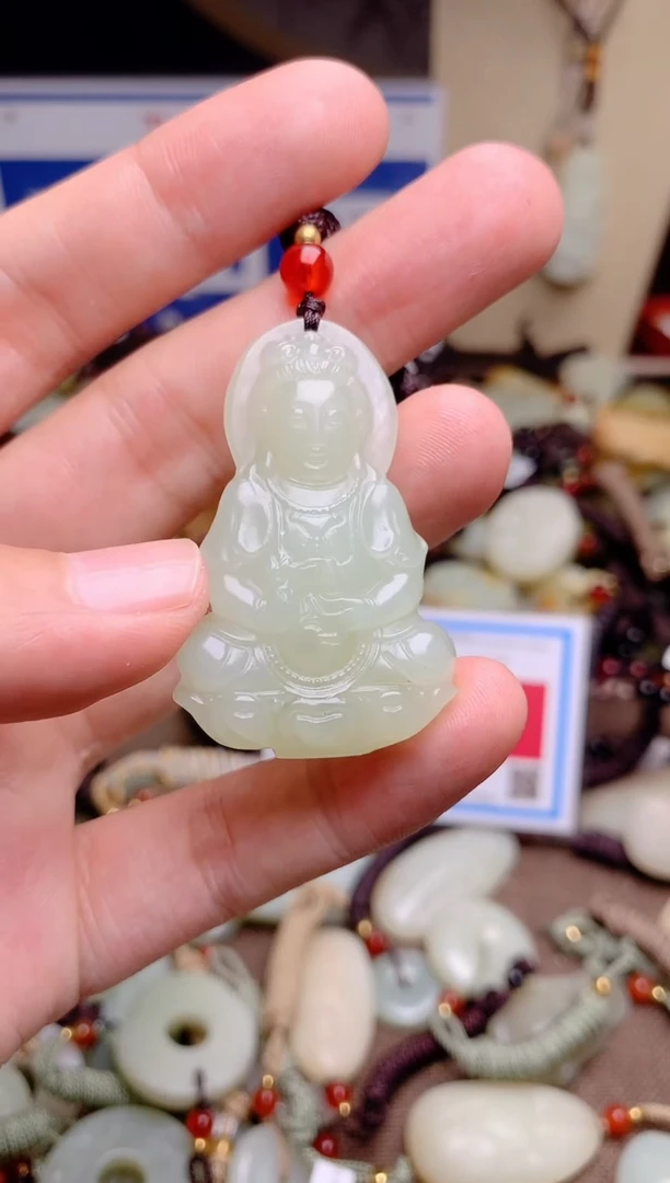 和田玉未镶嵌颈饰1