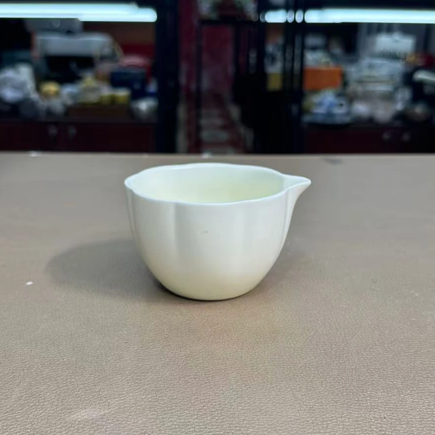 陶子茶具 米黄葵口公道杯家用茶具配件-6380