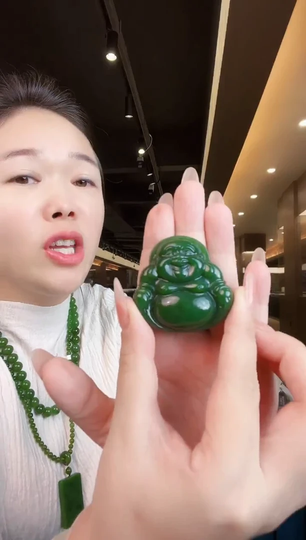 颈饰未镶嵌和田玉多样性发其一