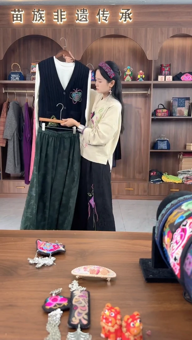 织绣扶光苗绣传承L27