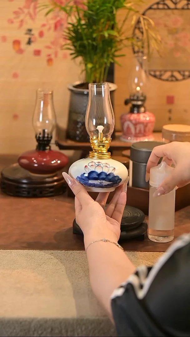 景德镇陶瓷油灯摆件