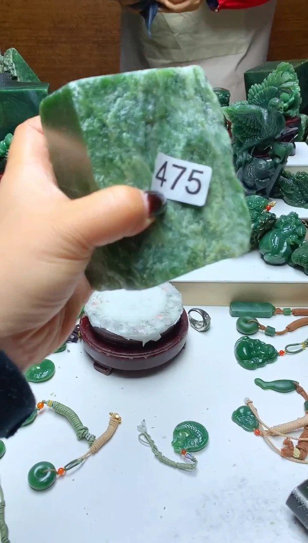 未镶嵌和田玉挂件2