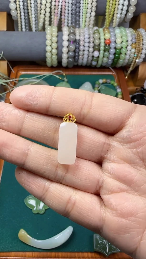 【闪购商品】和田玉无未镶嵌吊坠