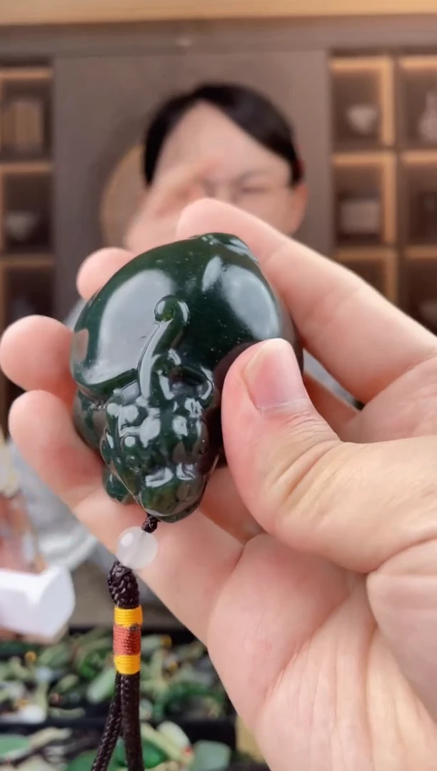 颈饰未镶嵌和田玉拍一发一，多样性发货