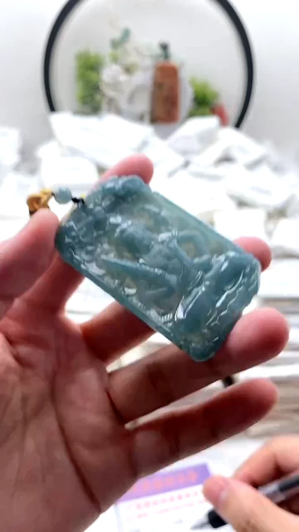 颈饰未镶嵌翡翠虚空藏