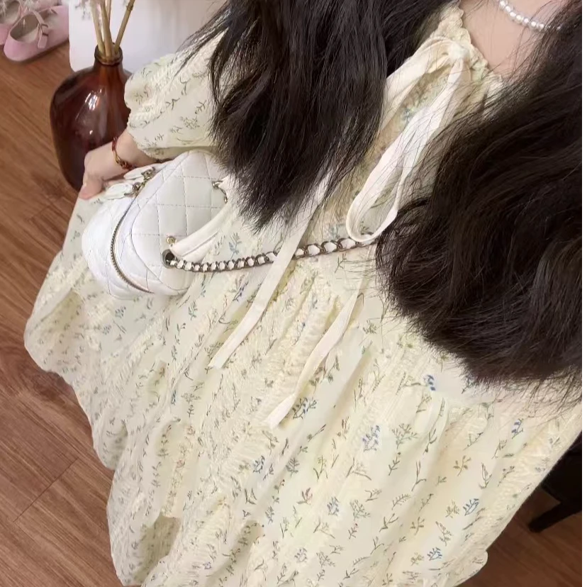 2025秋款上新复古温柔风宽松显瘦法式碎花长袖连衣裙