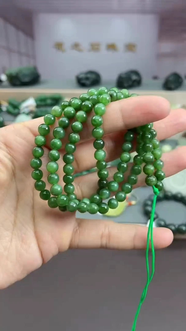 和田玉未镶嵌颈饰98