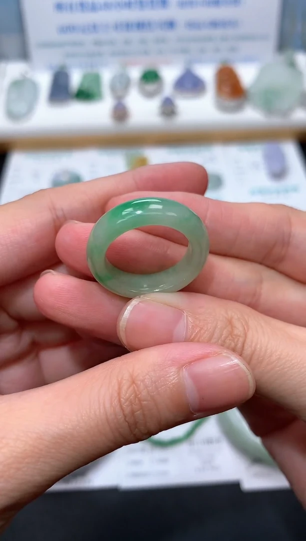定制翡翠未镶嵌模式推广期48小时鉴赏期