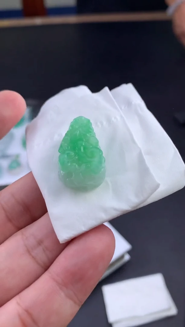 未镶嵌定制翡翠浅*翡翠