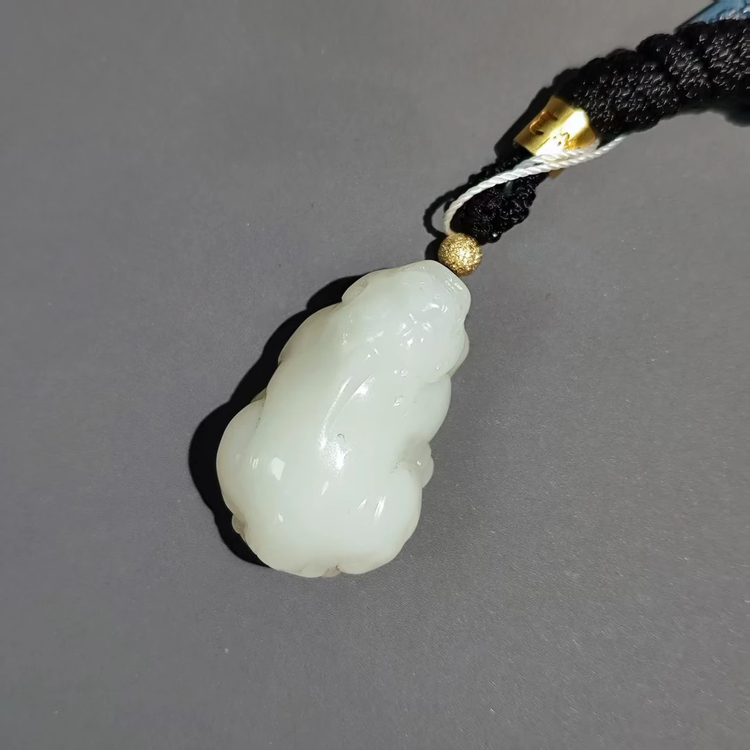 创汇和田玉貔貅吊坠