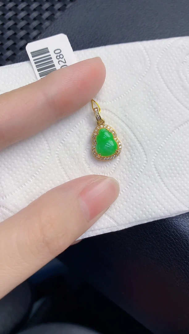 颈饰未镶嵌翡翠天然翡翠缅甸A货