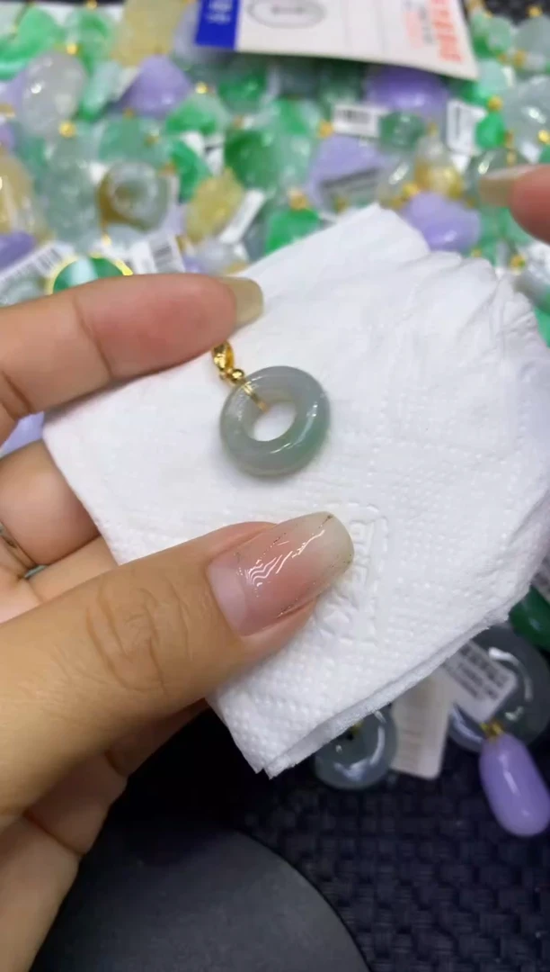 颈饰未镶嵌翡翠天然缅甸A货翡翠