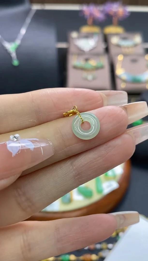 【闪购商品】翡翠颈饰18K金镶嵌净货12482